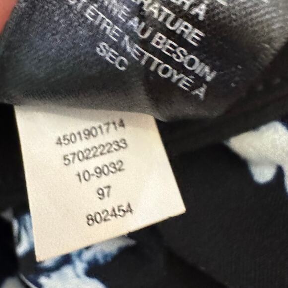 White House Black Market Peek A Boo Sleeve Floral Tunic Top Size XS - Picture 6 of 8